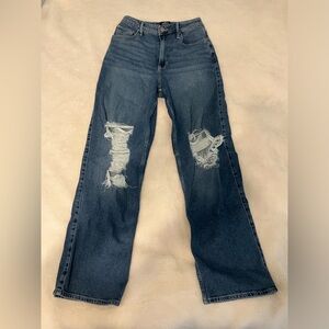 Women’s  dark wash Hollister jeans